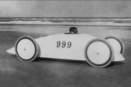 El primer coche que superó los 200 km/h fue un eléctrico hace 120 años. Una idea loquísima del Elon Musk del siglo XIX