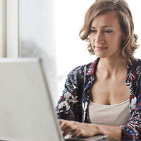 Teletrabajar cinco días o la semana de cuatro días, el único debate que importa entre las tecnológicas dicta sentencia