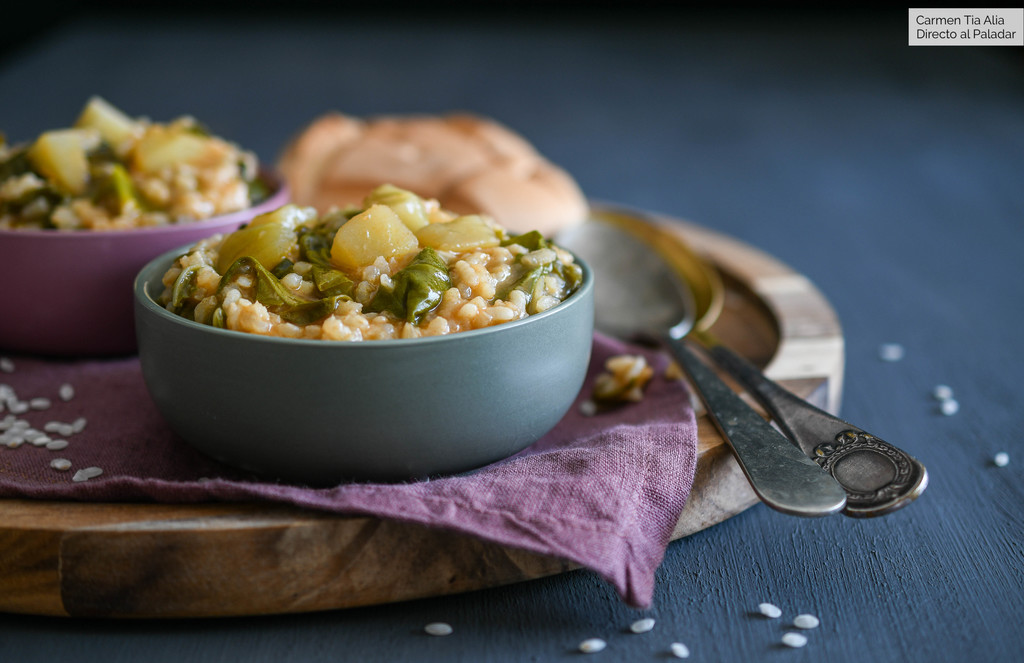 Arroz meloso con acelgas y patata, la receta que conseguirá reconciliarte con esta verdura 