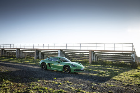 Porsche 718 Cayman GTS 2020 37