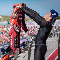 Es oficial: Marc Márquez renueva con Ducati, y desbloquea el siguiente fichaje de Acosta para ser su compañero de equipo 