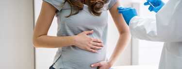 Los ginecólogos recomiendan una tercera dosis de refuerzo de la vacuna Covid en embarazadas