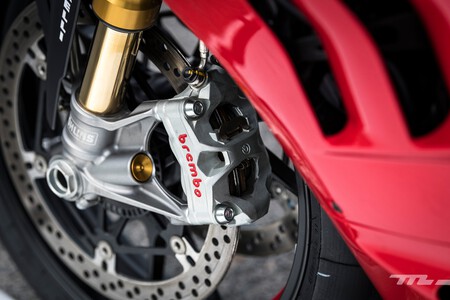 Ducati Panigale V4 2022 010