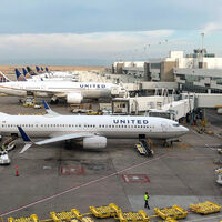 El aeropuerto más grande de EEUU es tan gigantesco que quieren poner un reactor nuclear bajo sus pistas para alimentarlo