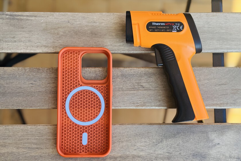 Mi móvil se calienta demasiado en verano, así que he comprado una funda de disipación térmica para solucionarlo... o no