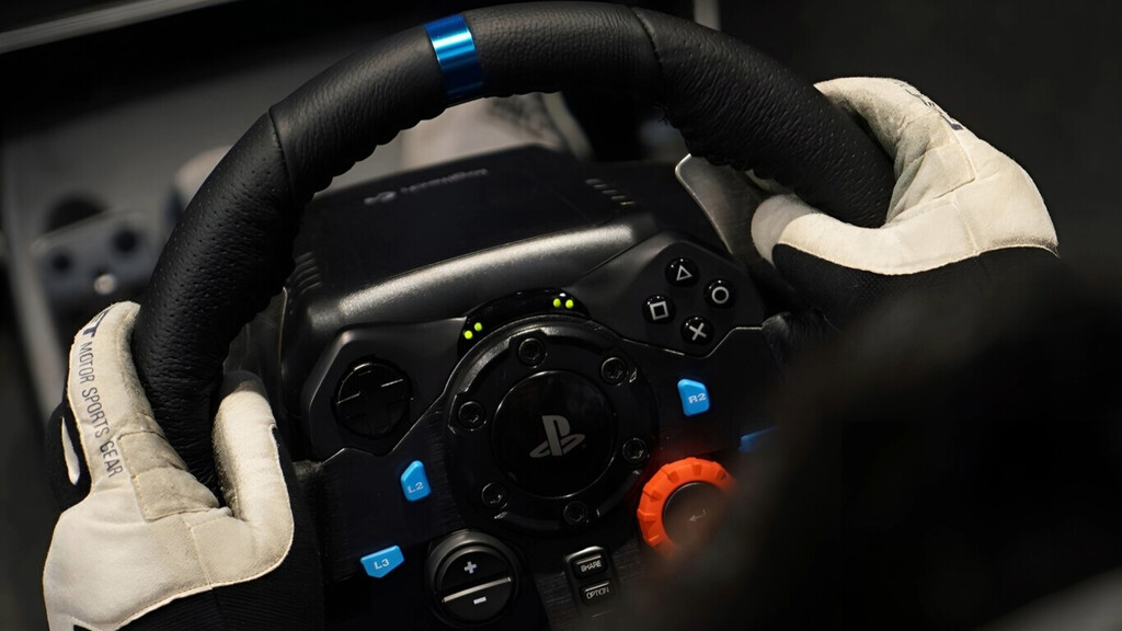 Si tuviera que pasarme horas compitiendo en juegos de carreras, no lo haría sin este volante Logitech: es todo un súper ventas Si tuviera que pasarme horas compitiendo en juegos de carreras, no lo haría sin este volante Logitech: es todo un súper ventas