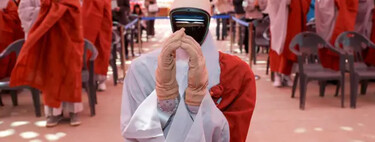 Nem humanos exaustos, nem monges tradicionais: a Coreia do Sul acaba de colocar a inteligência artificial para rezar e meditar em uma cerimônia budista e esse foi o resultado 