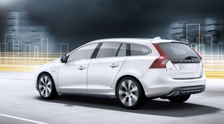 Volvo-V60-plugin-tres-tras-650px
