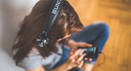 Cómo convertir tu viejo móvil Android en un reproductor musical