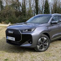 Probamos el Ebro S700: no solo es el primer coche de una marca española resucitada por China, también es un SUV jugoso por relación calidad-precio