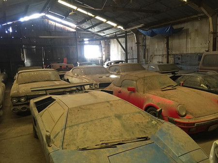 ¡Ellos nunca lo harían! ¿Cómo acaban tres Lamborghini Countach y un Porsche 911 Speedster abandonados en un granero?