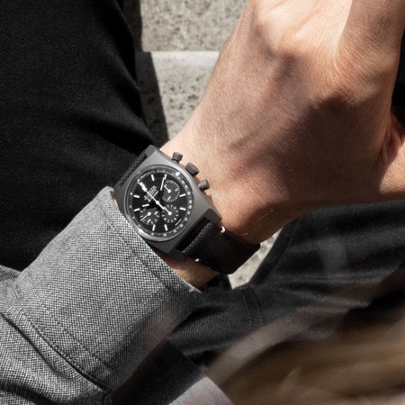 Zenith Lanza Su E Commerce En Espana Presentando El Nuevo Chronomaster Revival Shadow