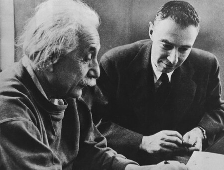 Einstein Oppenheimer