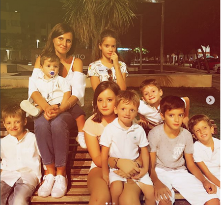"No necesito sentirme realizada en nada más que en mi familia", hablamos con Irene, madre de nueve hijos