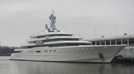Ms Eclipse Pier 88 Cloudy Jeh