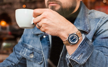 Nueve relojes de diseño increíble para lucir en primavera (y obsequiar a papá) por menos de 99 euros