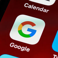 En plena polémica con la IA, Duolingo enfrenta a Google y su nueva apuesta para revolucionar el aprendizaje de idiomas