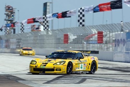 Compuware-Corvette-C6R-ALMS.jpg