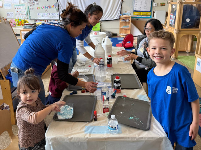 Mark Zuckerberg ganó 79 mil millones de dólares en 2024, pero su escuela gratis para niños de bajos recursos cerrará por falta de dinero