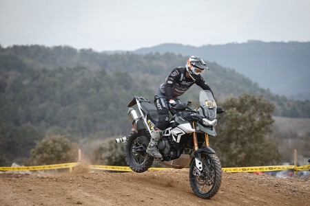 Triumph Tiger 900 Rally Ganadora Basella Race 005
