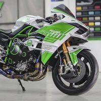 ¡Brutal! La policía de Dubai se pasa a las dos ruedas con una Kawasaki H2 preparada de 300 CV 