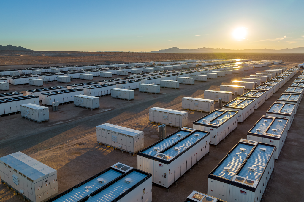 California ha domado al sol con baterías: así es la receta con la que quieren darle la vuelta al mapa energético 