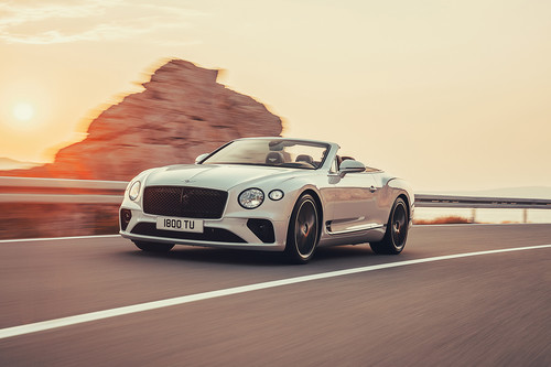 Bentley Continental GT Convertible: lujo, tecnología y microhibridación para este descapotable de 635 CV