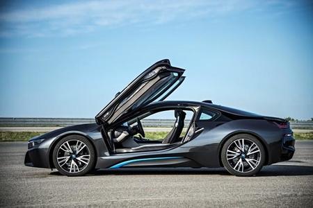 El nuevo BMW i8 llegará a las agencias en junio 