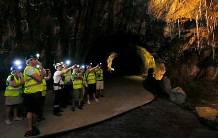 Tour Por La Mina De Sal Gema