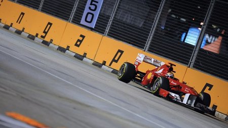 GP de Singapur F1 2011: Fernando Alonso no ha podido pasar de una quinta posición que sabe a poco