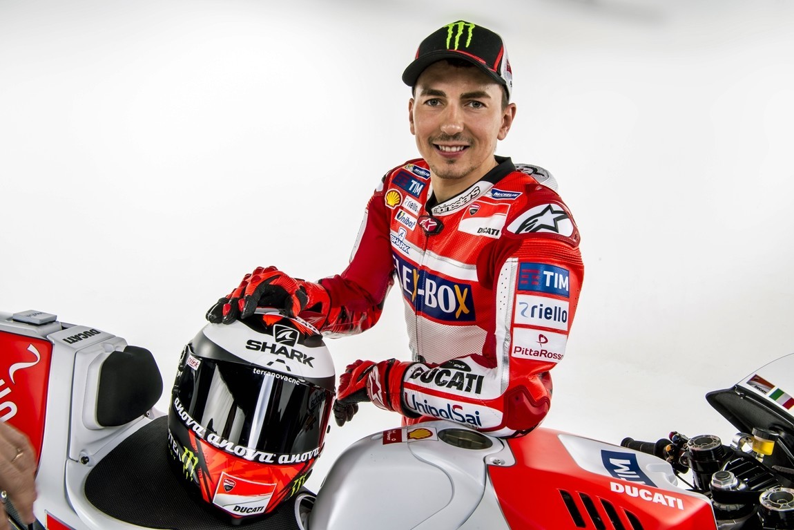 Casey Stoner, Jorge Lorenzo y el escape misterioso. La ofensiva de Ducati en MotoGP es imparable 