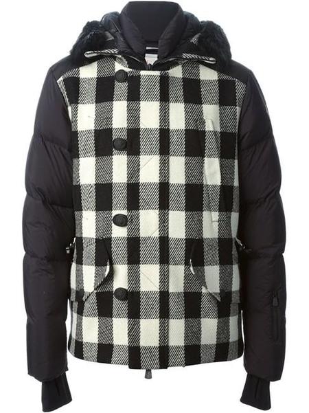 Anorak de plumas de la línea más estilosa de Moncler