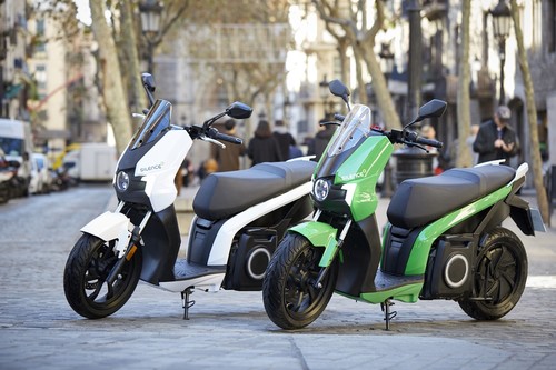 Probamos la Silence S01: un scooter eléctrico que convence con más de 100 km de autonomía, por 6.250 euros