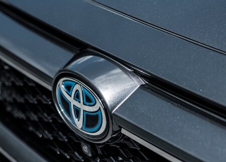 Toyota Rav4 Plug In Hybrid 2021 1280 7f