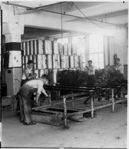 Montaje Ford Model T - 1913