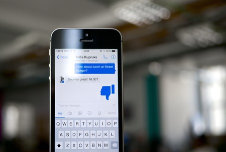 La bala que esquivó Apple y ha alcanzado a Facebook se llama privacidad