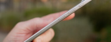 El iPhone con el diseño más espectacular de Apple podría tener también su batería más polémica. Y esta imagen lo confirma