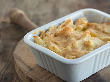 Macarrones con mayonesa al horno, una receta sencilla para sorprender