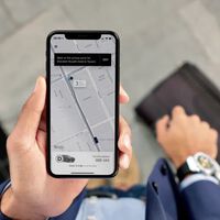 ¿Sale más caro pedir un Uber cuando te queda poca batería? Uber dice que no, pero hay motivos para creer que sí