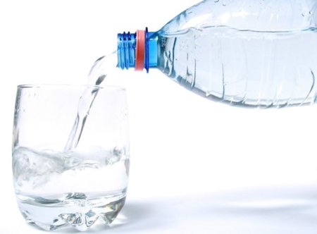 ¿Qué beber antes, durante y después del gimnasio?