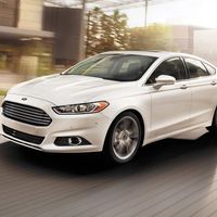 Si tienes un Ford Fusion o un Lincoln MKZ ten cuidado con los cinturones de seguridad