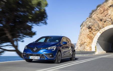 El Renault Clio E-Tech híbrido ya tiene precio para Francia: desde 22.500 euros, con dos motores eléctricos y 140 CV