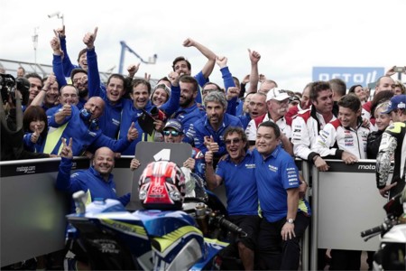 Suzuki Celebration Motogp Win Silverstone 2016