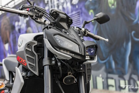La Yamaha MT-09 podría estrenar un nuevo motor de tres cilindros, más potente y Euro5, listo para las Tracer 900 y Niken