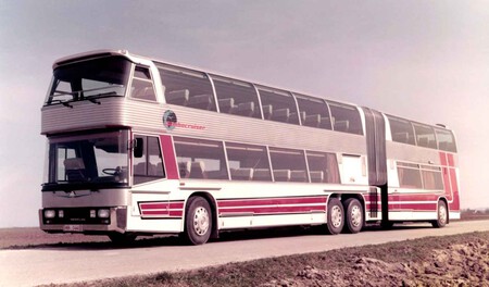 Neoplan Jumbocruiser