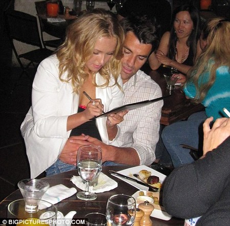 Entre Hayden Panettiere y Steve Jones definitivamente hay tomate