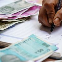 Así puedes aplazar las cuotas a la Seguridad Social a mejor interés si tu empresa está afectada por la crisis de la energía