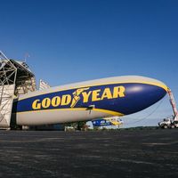 ¿Quieres hospedarte en el dirigible de Goodyear? Airbnb lo hace posible