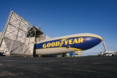 ¿Quieres hospedarte en el dirigible de Goodyear? Airbnb lo hace posible