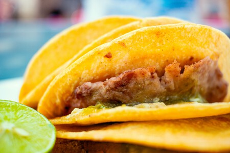 Expertos explican por qué el taco de frijoles sigue siendo uno de los platillos más nutritivos de México